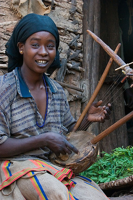 Konso girl playing krar