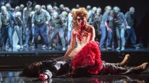 Malwina (Nicole Chevalier), defeating her intended, in the Berlins Komischer Oper production, March 2016