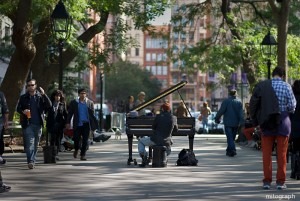 amateur pianist playing on the street