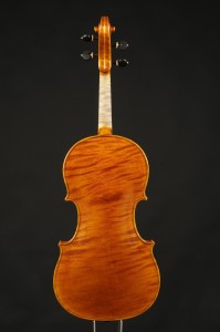 Lapo’s award-winning viola, front and back