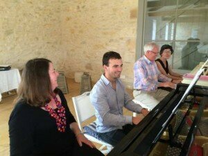 Pianists at play - adult amateur pianists on a summer piano course a La Balie in France