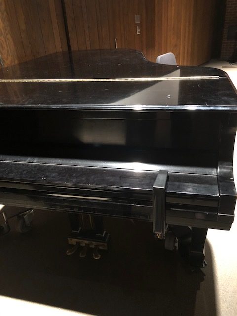 piano clamped