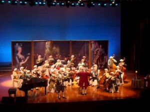 City Chamber Orchestra of Hong Kong performs Mozart