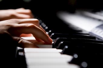 There are many reasons why it may be necessary to leave your piano teacher