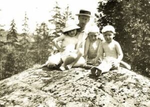Stravinsky with his children