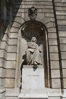 Franz Liszt statue outside Hungarian State Opera House