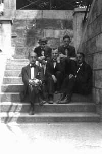 The Amar Quartet in 1921 with Hindemith in the center
