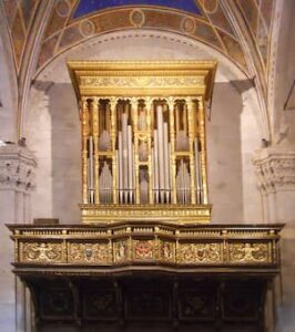 Organ in Lucca Cathedral