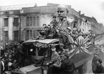 May Day in Leningrad (1925)