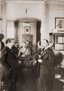 Satie and Debussy in Debussy’s home (1911) (photo by Igor Stravinsky)