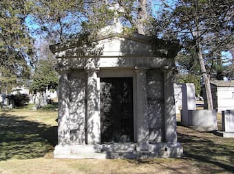 The Mausoleum of Fritz Kreisler in Woodlawn Cemetery