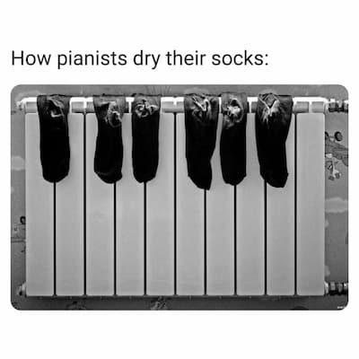 how pianists dry their socks