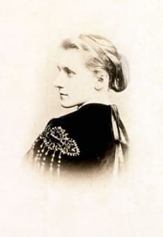 Julie Schumann (1845-1872) at age 21