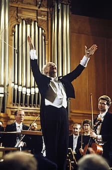 Mstislav Rostropovich, Chief conductor of U.S. National Symphony Orchestra