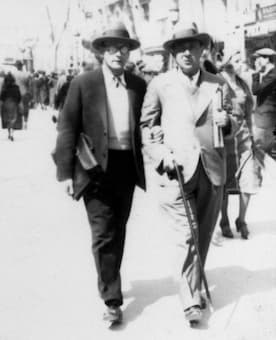 Anton Webern (l) and Arnold Schoenberg (r), 1925