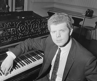 Van Cliburn: The winner of the inaugural International Tchaikovsky Competition