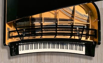 Maene-Viñoly Concert Grand Piano: radical keyboard design