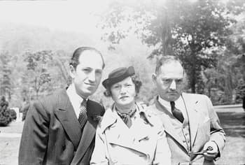 Gershwin with his mother Rose and brother Ira