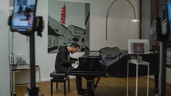 Igor Levit performing at home