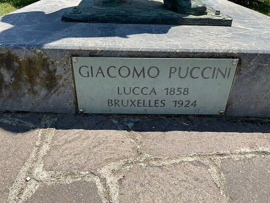 Photo of the memorial plate of Giacomo Puccini