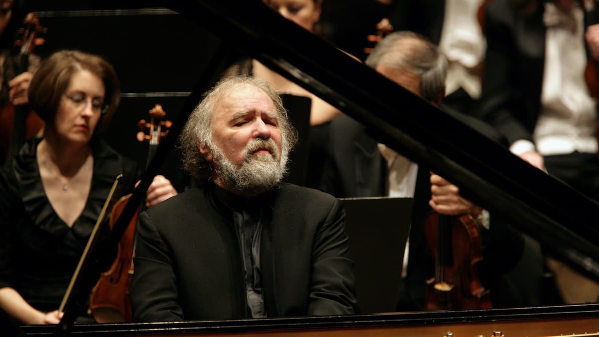Pianist Radu Lupu during a performance with an orchestra