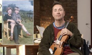 Nigel Kennedy and his mother