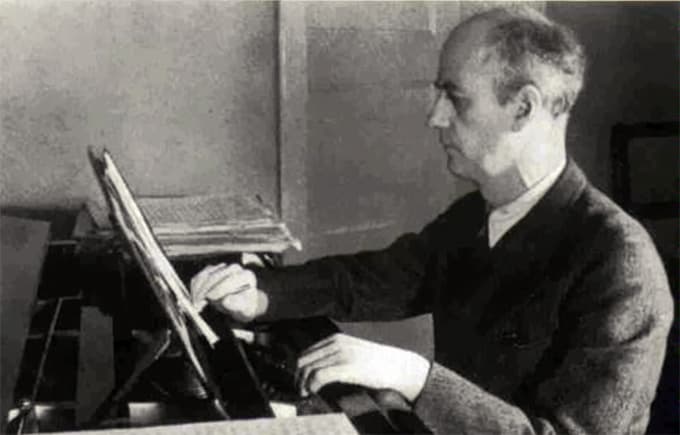 Wilhelm Furtwängler at the piano