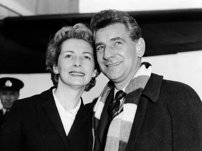 Bernstein and his wife Felicia Montealegre, 1959