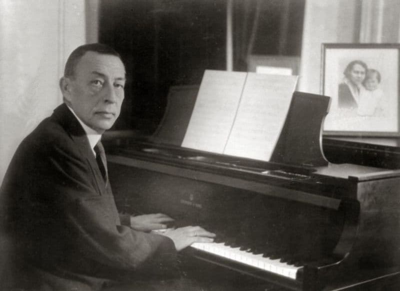 Rachmaninoff playing a Steinway grand piano, 1936