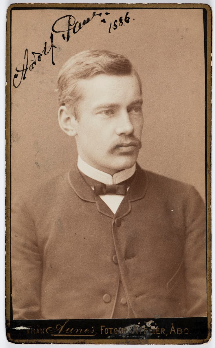 Adolf Paul, 1886