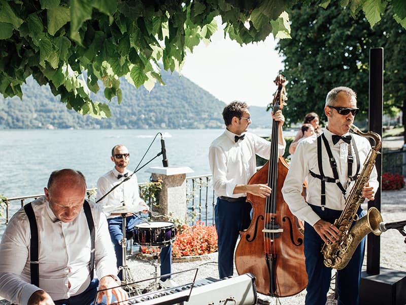 Musicians performing at a wedding banquet
