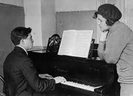 Emil Gilels studying with Berta Reingbald, 1933