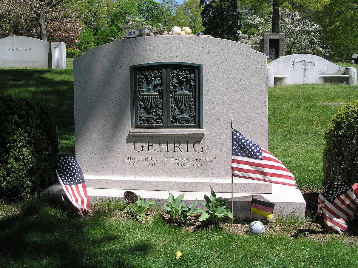 Grave of Lou Gehrig (photo by Anthony22)
