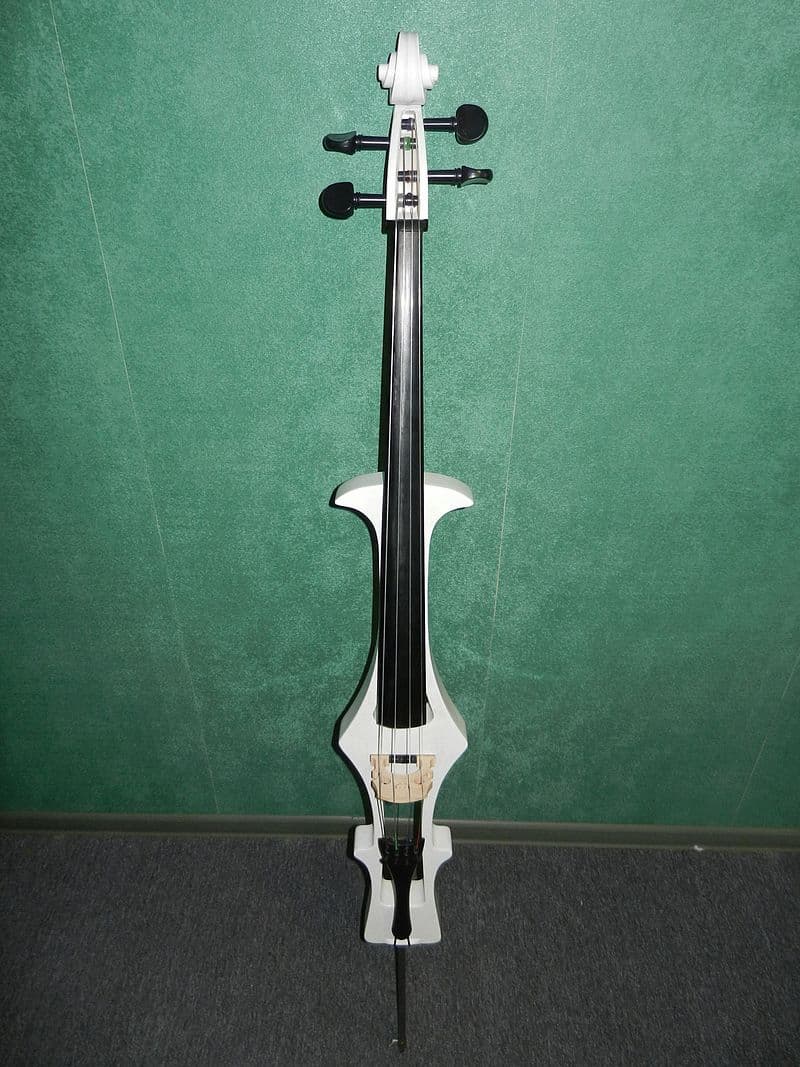 Electric cello