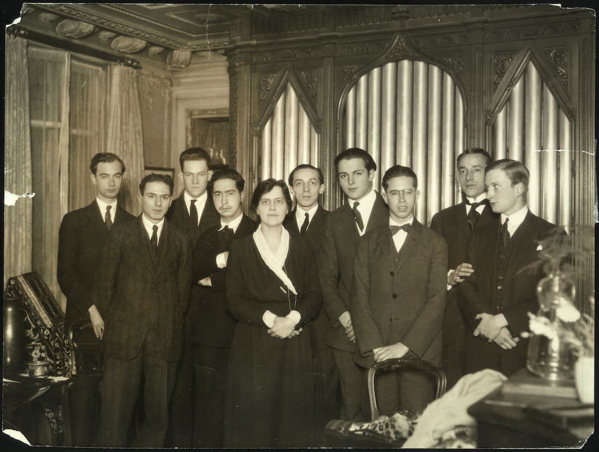 Nadia Boulanger and her class in 1923