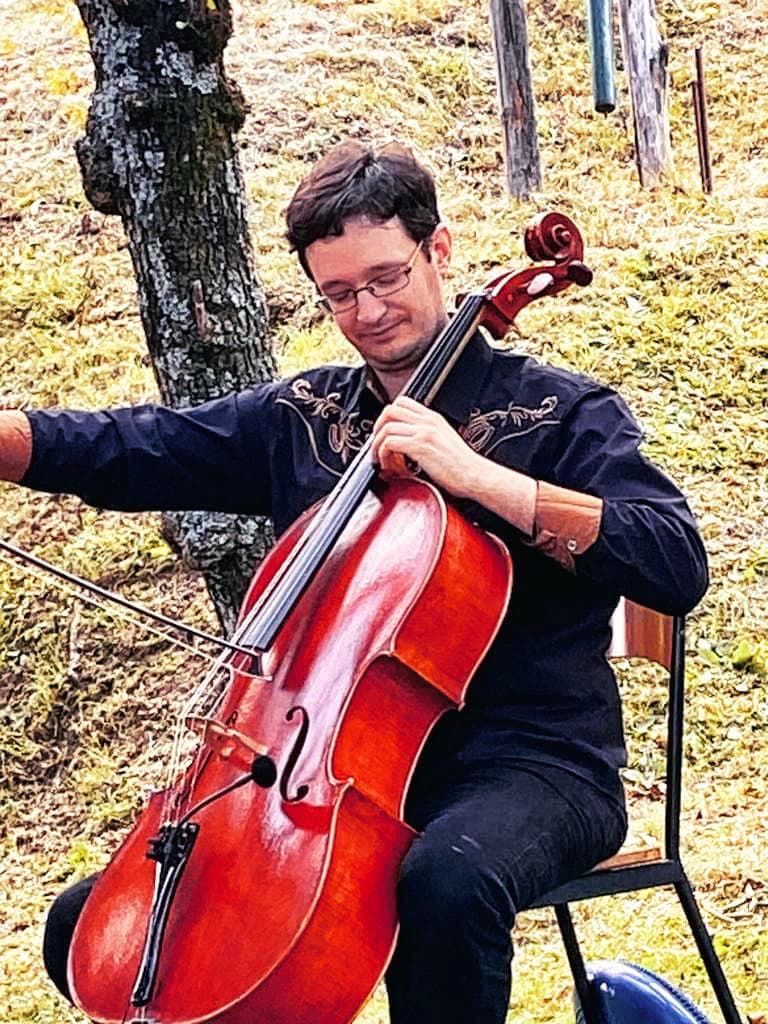 Cellist Riccardo Pes