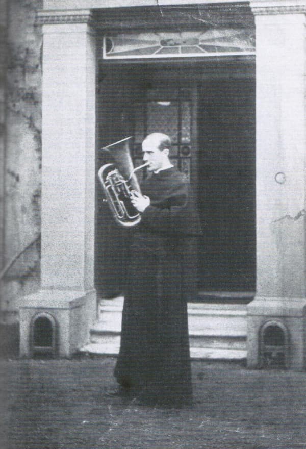 George Ratcliffe Woodward and his euphonium
