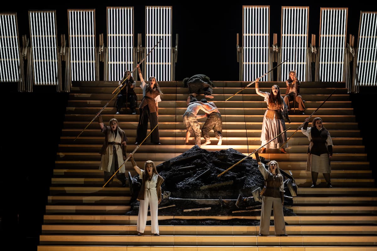 Die Walküre, Act III: The heroes help themselves to Valhalla, 2024 (Photo by Giorgos Klakanidis) (Greek National Opera)