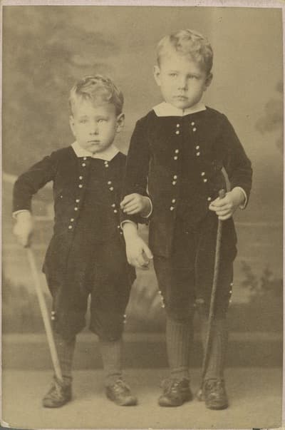Heino Eller and his brother