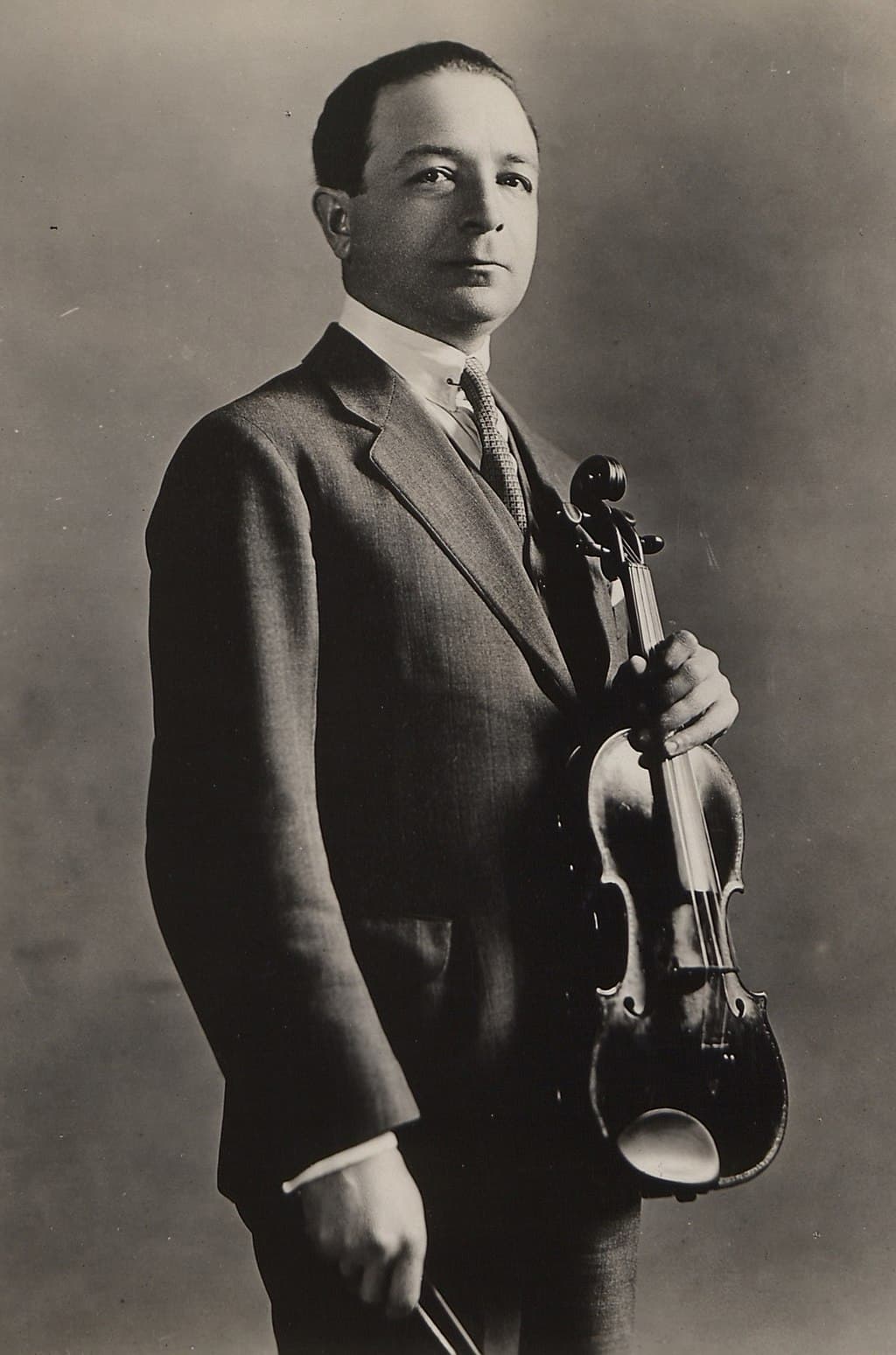 Violinist Paweł Kochański