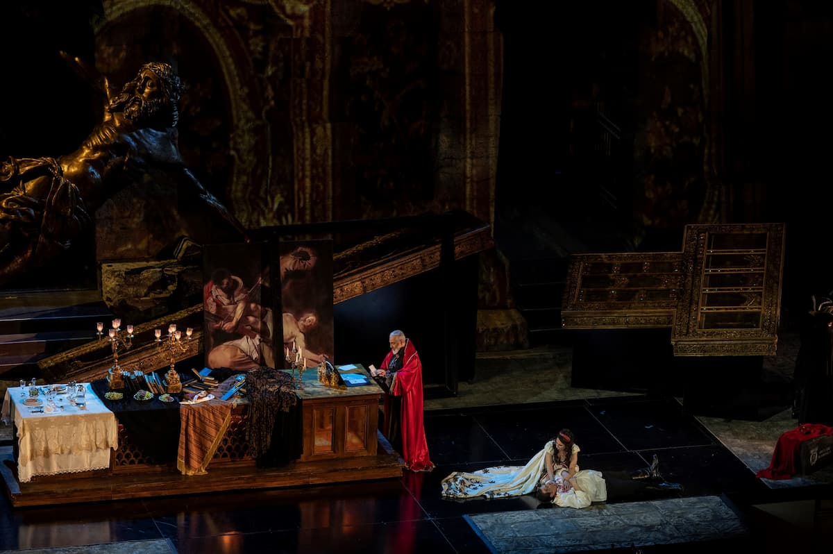 Act II: Tosca comforting Cavaradossi