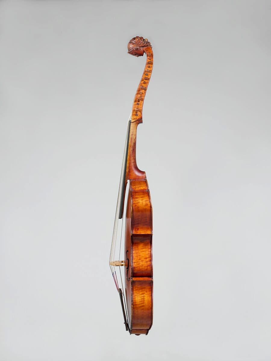 Guidantus: Viola d’amore – side view (New York: Met Museum)