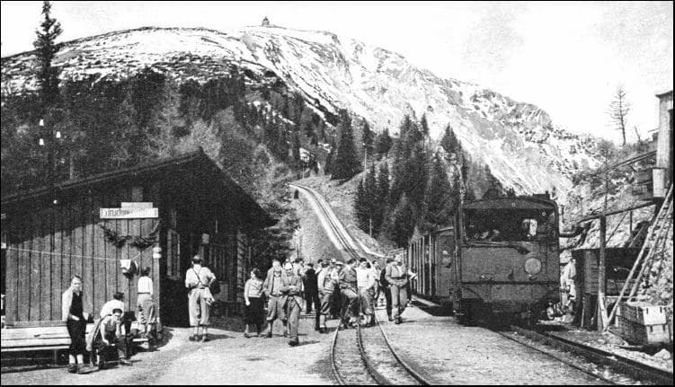 Austrian train, 1927