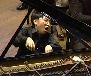 Pianist George Li playing at the White House