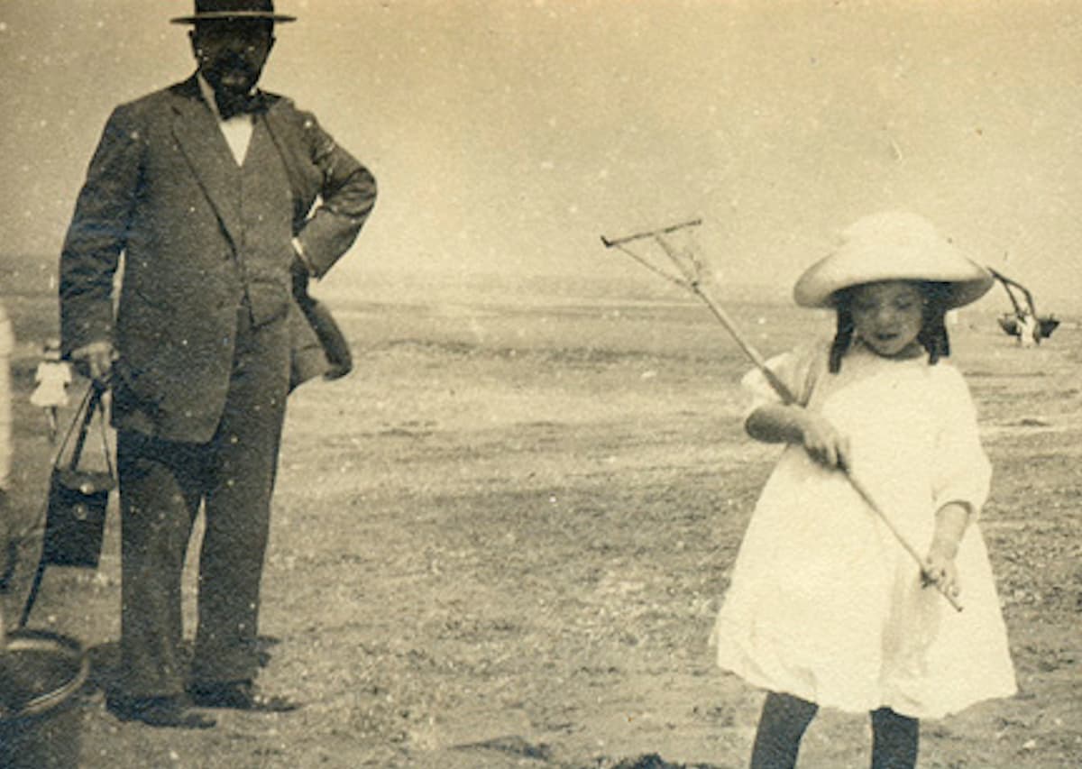 Debussy with his daughter Chouchou at a beach