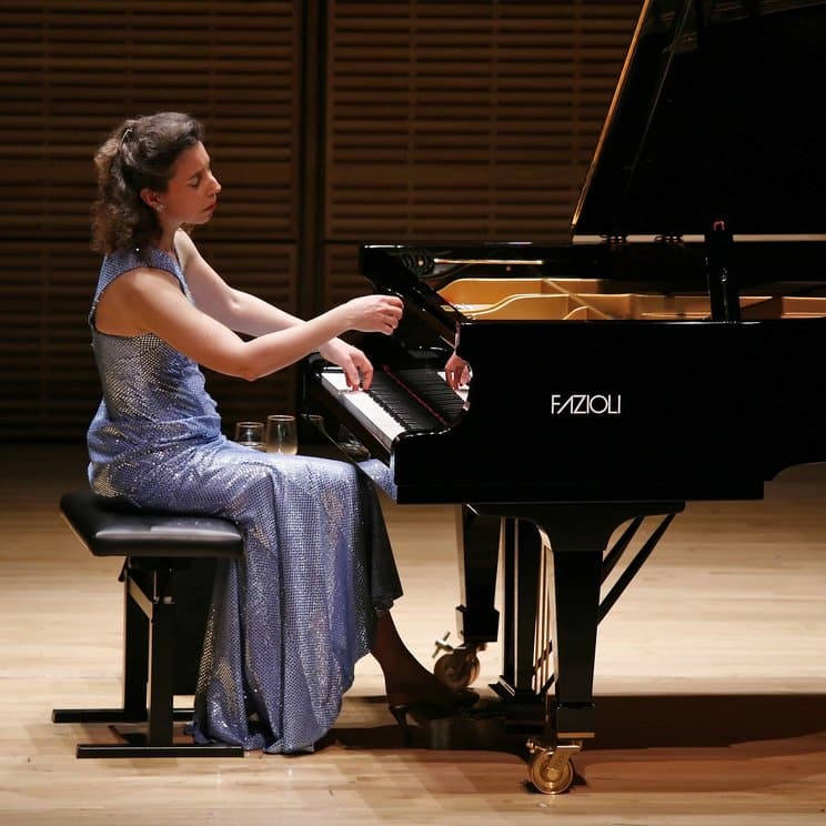 Angela Hewitt and Fazioli from the Lucerne festival credit Richard Termine