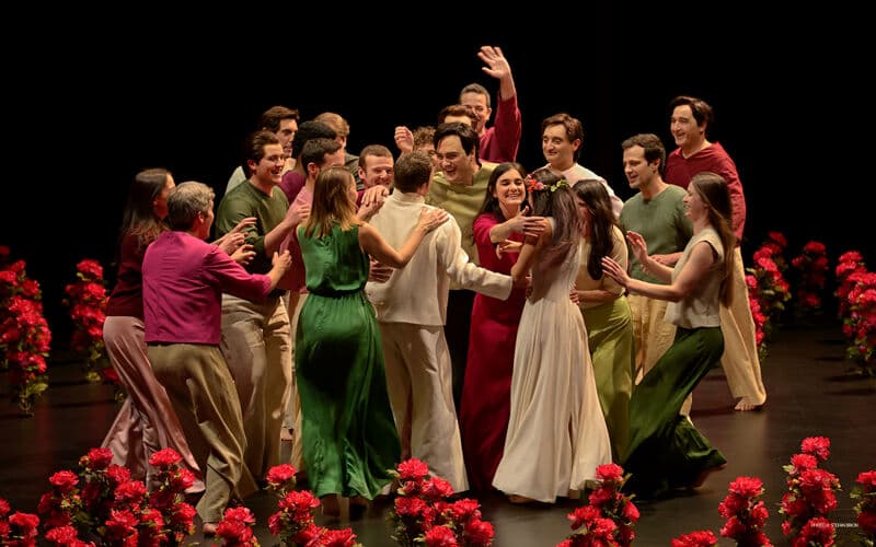 Monteverdi: L'Orfeo with Marc Mauillon as Orfeo and Luciani Mancini as Euridice (in white clothes), 2021 (Paris, Opéra Comique)