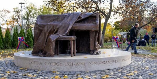 Monument of György Cziffra in Budapest