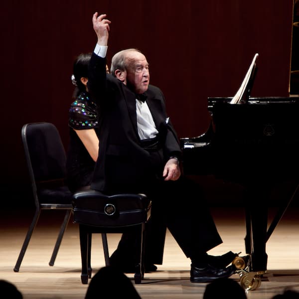 Menahem Pressler at the piano