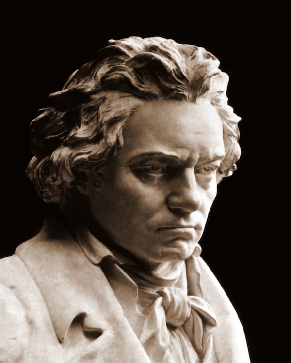 Photograph of bust statue of Ludwig van Beethoven by Hugo Hagen